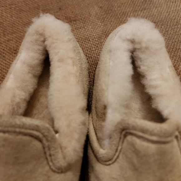 Super Rare Vans - NEW sherpa lined suede slip ons, Toddler 7 - Picture 2 of 3